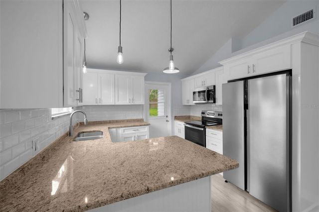 1876 SYLVAN DRIVE, Clearwater, FL 33755