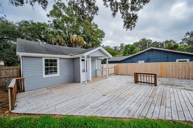 1876 SYLVAN DRIVE, Clearwater, FL 33755