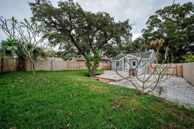 1876 SYLVAN DRIVE, Clearwater, FL 33755