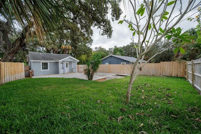 1876 SYLVAN DRIVE, Clearwater, FL 33755