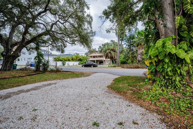 1876 SYLVAN DRIVE, Clearwater, FL 33755