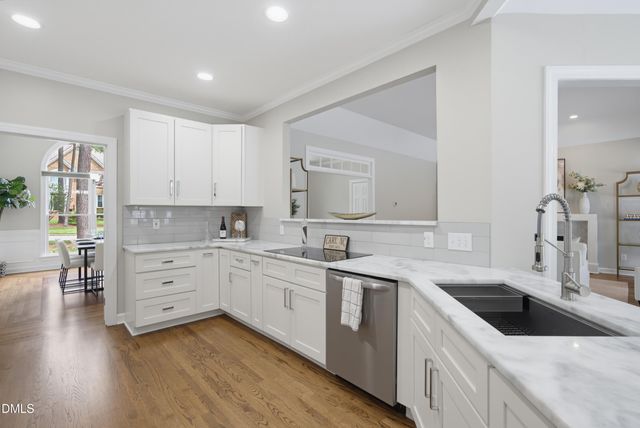 111 Burlingame Way, Cary, NC 27513