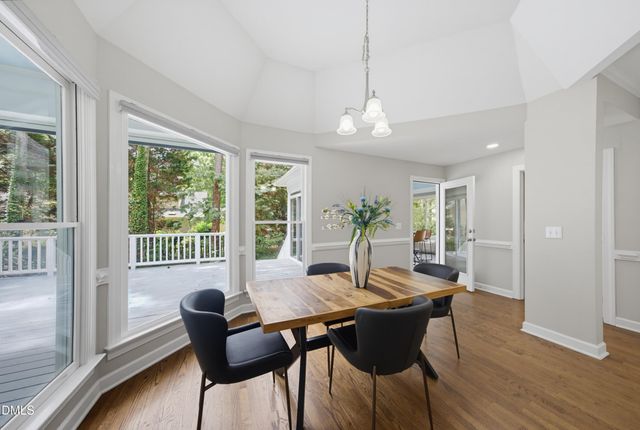 111 Burlingame Way, Cary, NC 27513