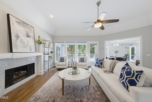 111 Burlingame Way, Cary, NC 27513