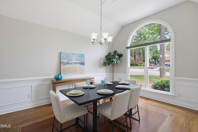 111 Burlingame Way, Cary, NC 27513