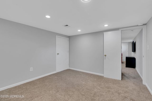 57 W River Road, Rumson, NJ 07760
