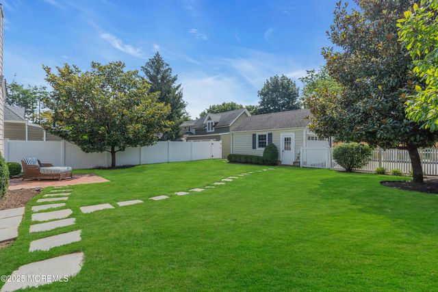 57 W River Road, Rumson, NJ 07760