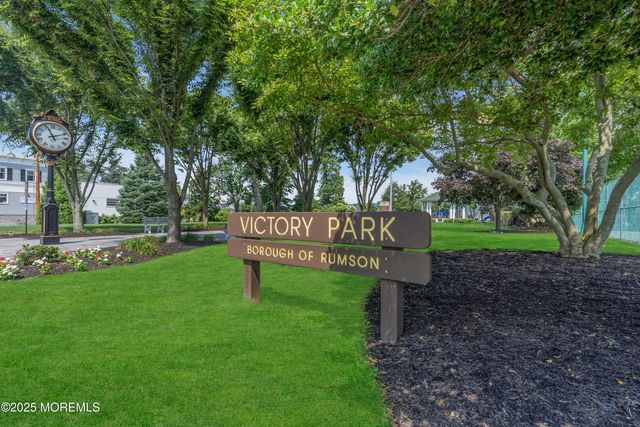 57 W River Road, Rumson, NJ 07760