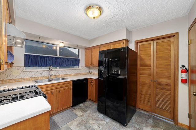25902 Fairbrook Lane, Spring, TX 77373