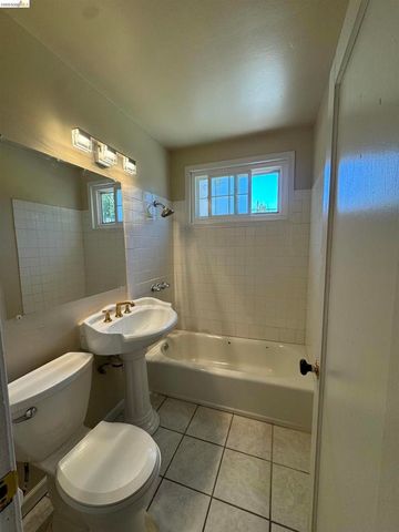 2505 Tennessee St, Vallejo, CA 94591