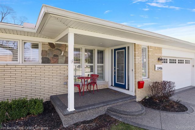 22416 Ardmore Park Drive, St. Clair Shores, MI 48081