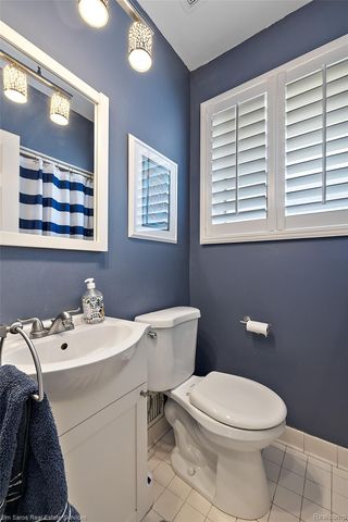 22416 Ardmore Park Drive, St. Clair Shores, MI 48081