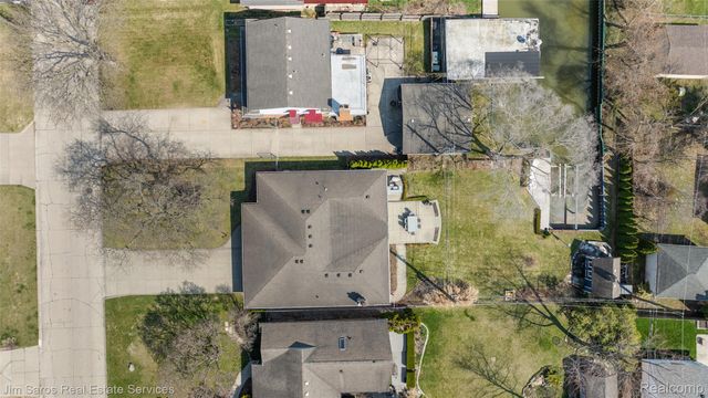 22416 Ardmore Park Drive, St. Clair Shores, MI 48081