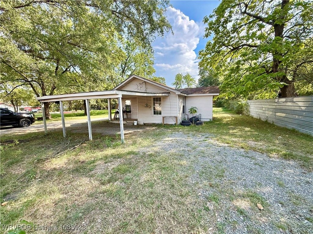 105 Witteville Road, Poteau, OK 74953