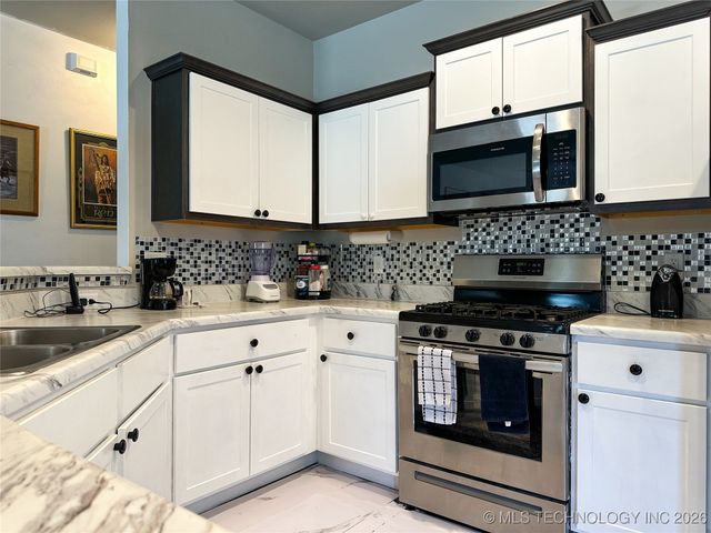 23714 E 115th Street S, Broken Arrow, OK 74014