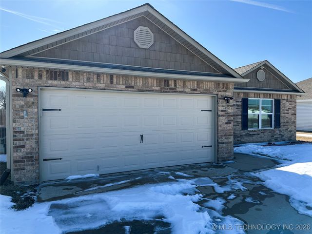 23714 E 115th Street S, Broken Arrow, OK 74014