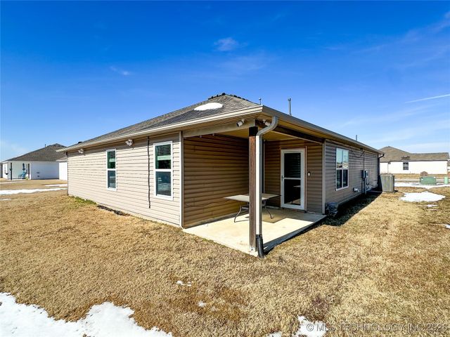 23714 E 115th Street S, Broken Arrow, OK 74014