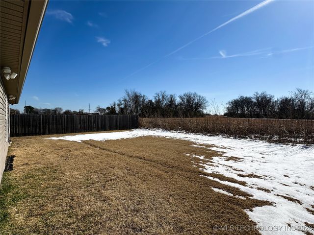23714 E 115th Street S, Broken Arrow, OK 74014