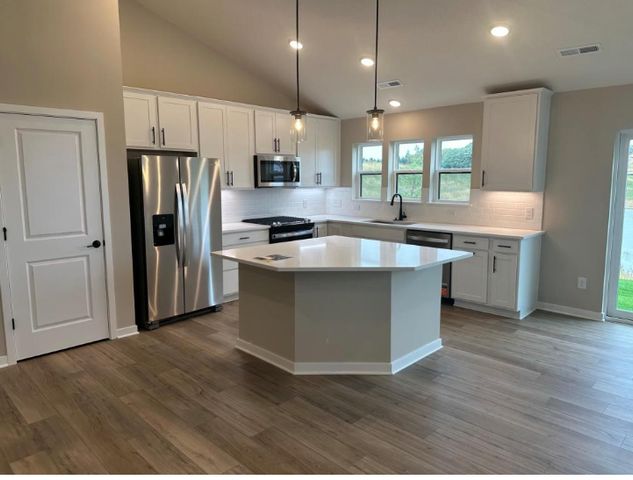 8828 63rd Street S, Cottage Grove, MN 55016