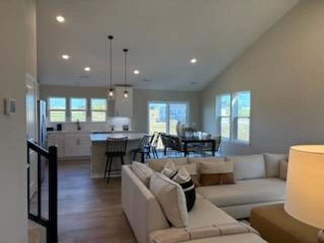 8828 63rd Street S, Cottage Grove, MN 55016