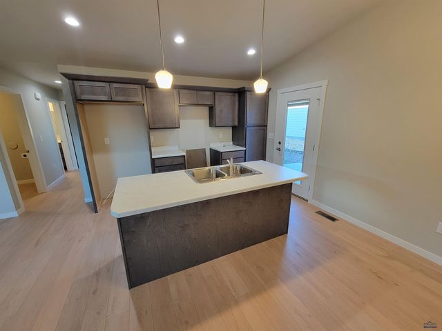 1142 COBALT DR, Rapid City, SD 57701