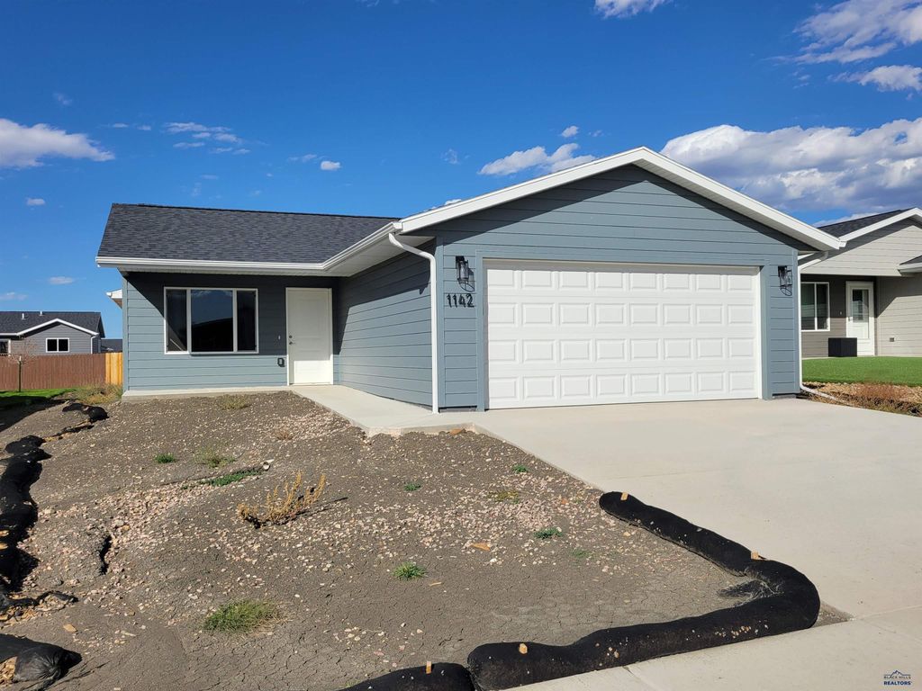 1142 COBALT DR, Rapid City, SD 57701