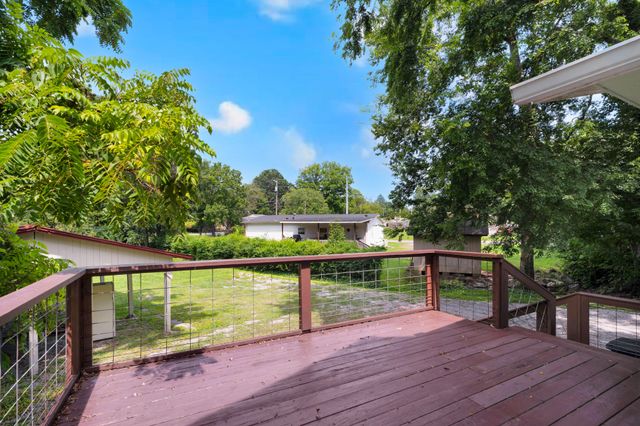709 Belmont Ave, Shelbyville, TN 37160