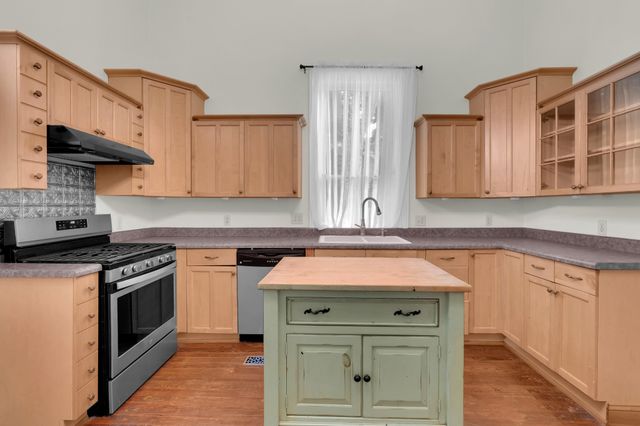 709 Belmont Ave, Shelbyville, TN 37160