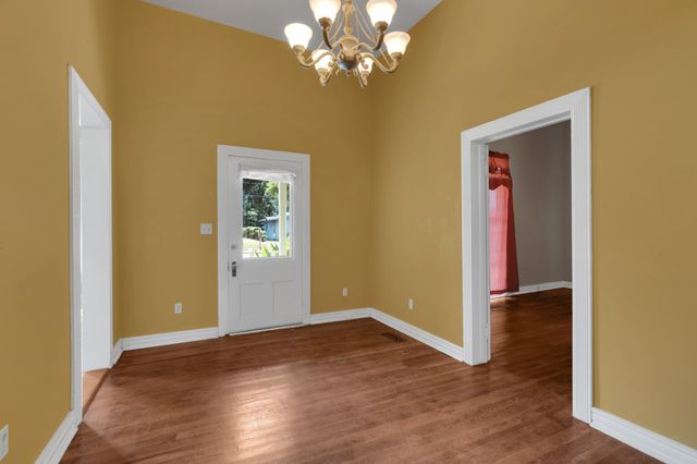 709 Belmont Ave, Shelbyville, TN 37160