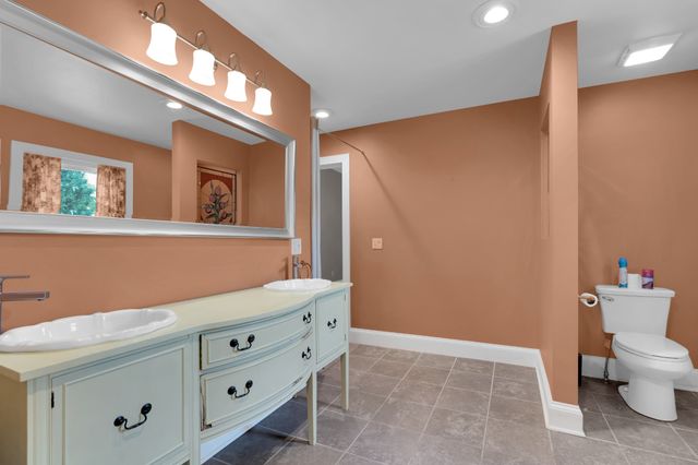 709 Belmont Ave, Shelbyville, TN 37160