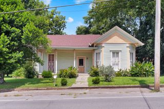 709 Belmont Ave, Shelbyville, TN 37160