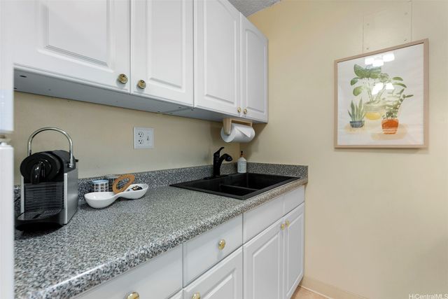 98-1038 Moanalua Road 1502, Aiea, HI 96701