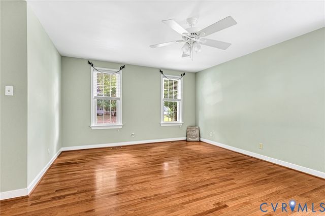 10279 Matthews Grove Ln, Mechanicsville, VA 23116