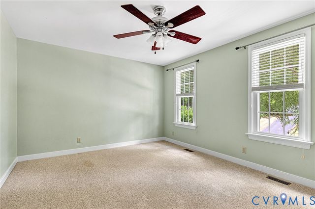 10279 Matthews Grove Ln, Mechanicsville, VA 23116