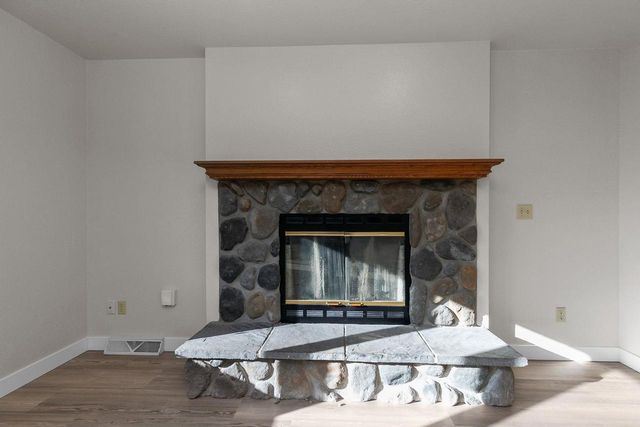 2457 BLAKE COURT, Oshkosh, WI 54904