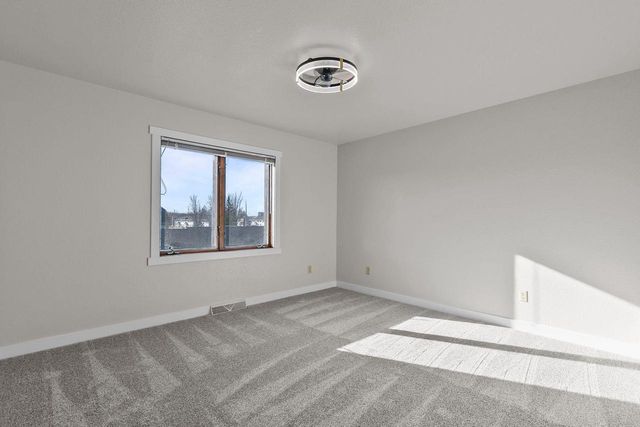 2457 BLAKE COURT, Oshkosh, WI 54904