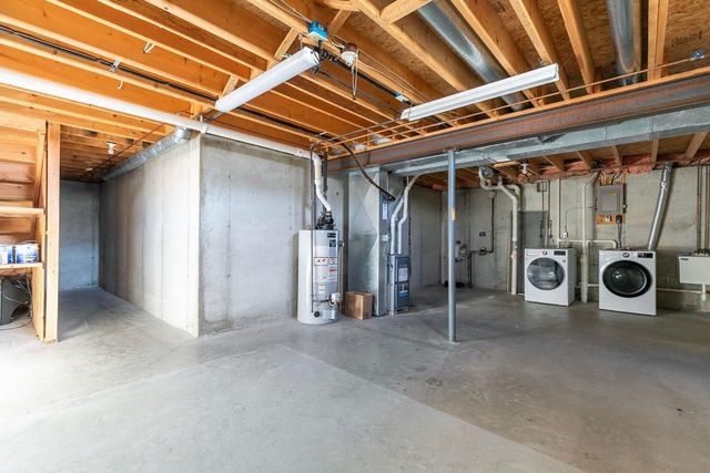 2457 BLAKE COURT, Oshkosh, WI 54904