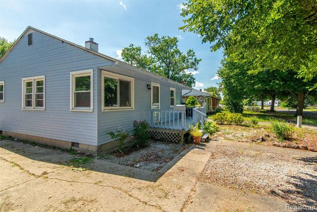 3418 Marmion Avenue, Flint, MI 48506