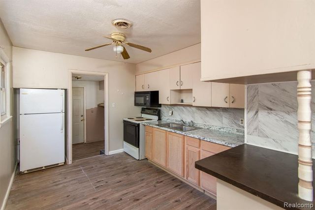 3418 Marmion Avenue, Flint, MI 48506