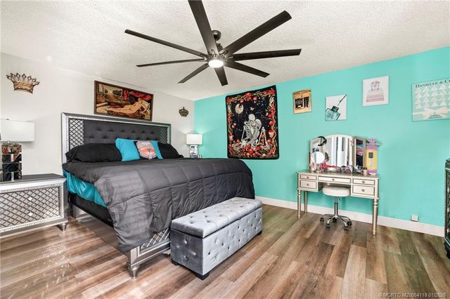 1600 Shaker Circle, Wellington, FL 33414