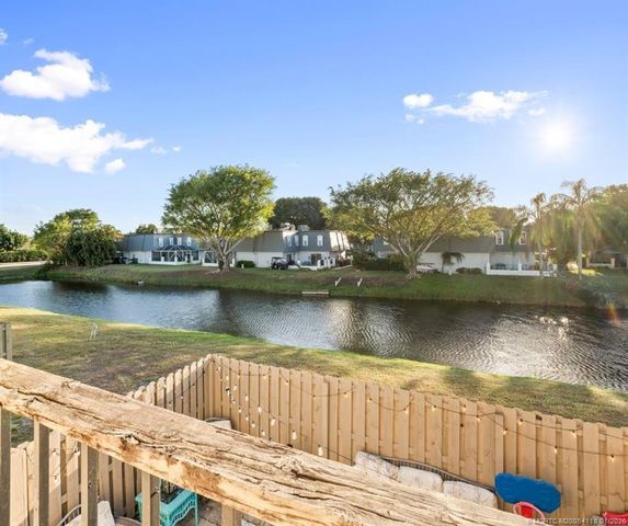 1600 Shaker Circle, Wellington, FL 33414