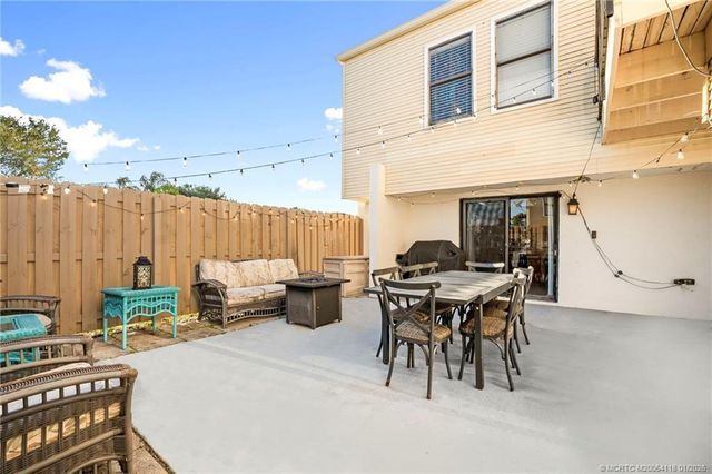 1600 Shaker Circle, Wellington, FL 33414