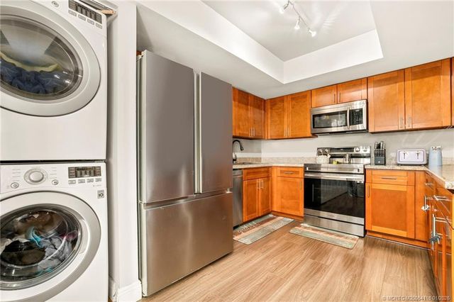 1600 Shaker Circle, Wellington, FL 33414