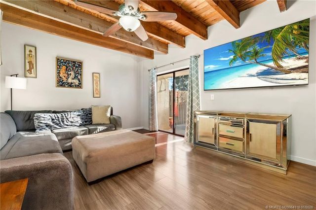 1600 Shaker Circle, Wellington, FL 33414