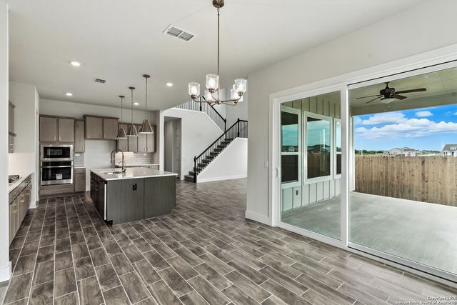 1633 Saddleback Run, New Braunfels, TX 78130