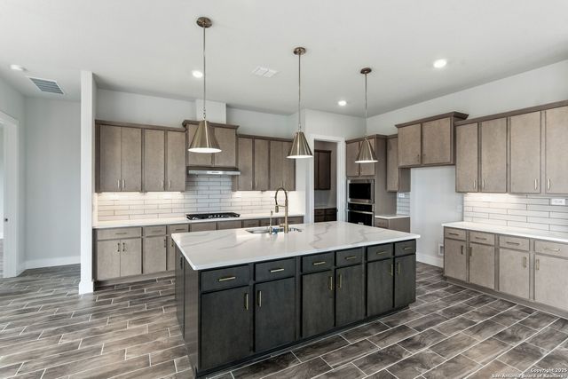 1633 Saddleback Run, New Braunfels, TX 78130