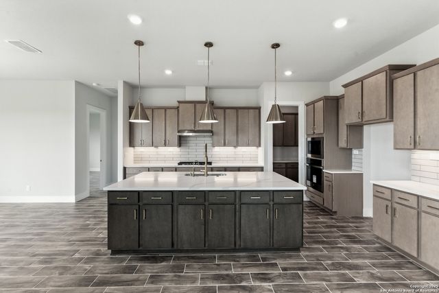 1633 Saddleback Run, New Braunfels, TX 78130