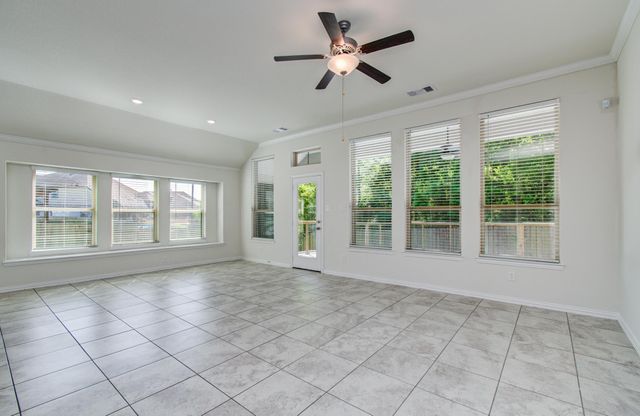 1011 Veer Drive, Crosby, TX 77532