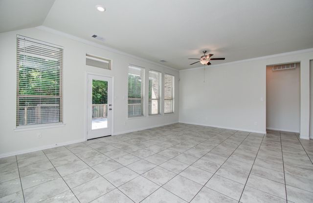 1011 Veer Drive, Crosby, TX 77532