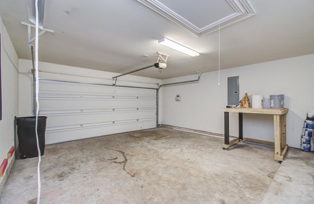 1011 Veer Drive, Crosby, TX 77532